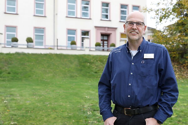 Ulrich Jansen, Einrichtungsleitung und Janine Lenzkes, kommissarische Pflegedienstleitung im Altenheim Am Pixbusch Haus 1