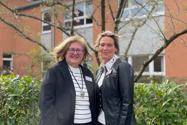 Stephanie Hansen, Einrichtungsleitung und Valeska Otto, Pflegedienstleitung
